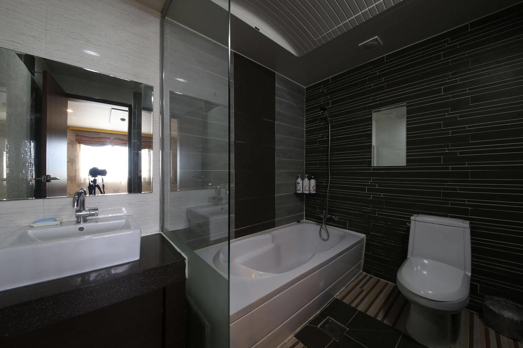 Yes Motel Gunsan Eksteriør billede