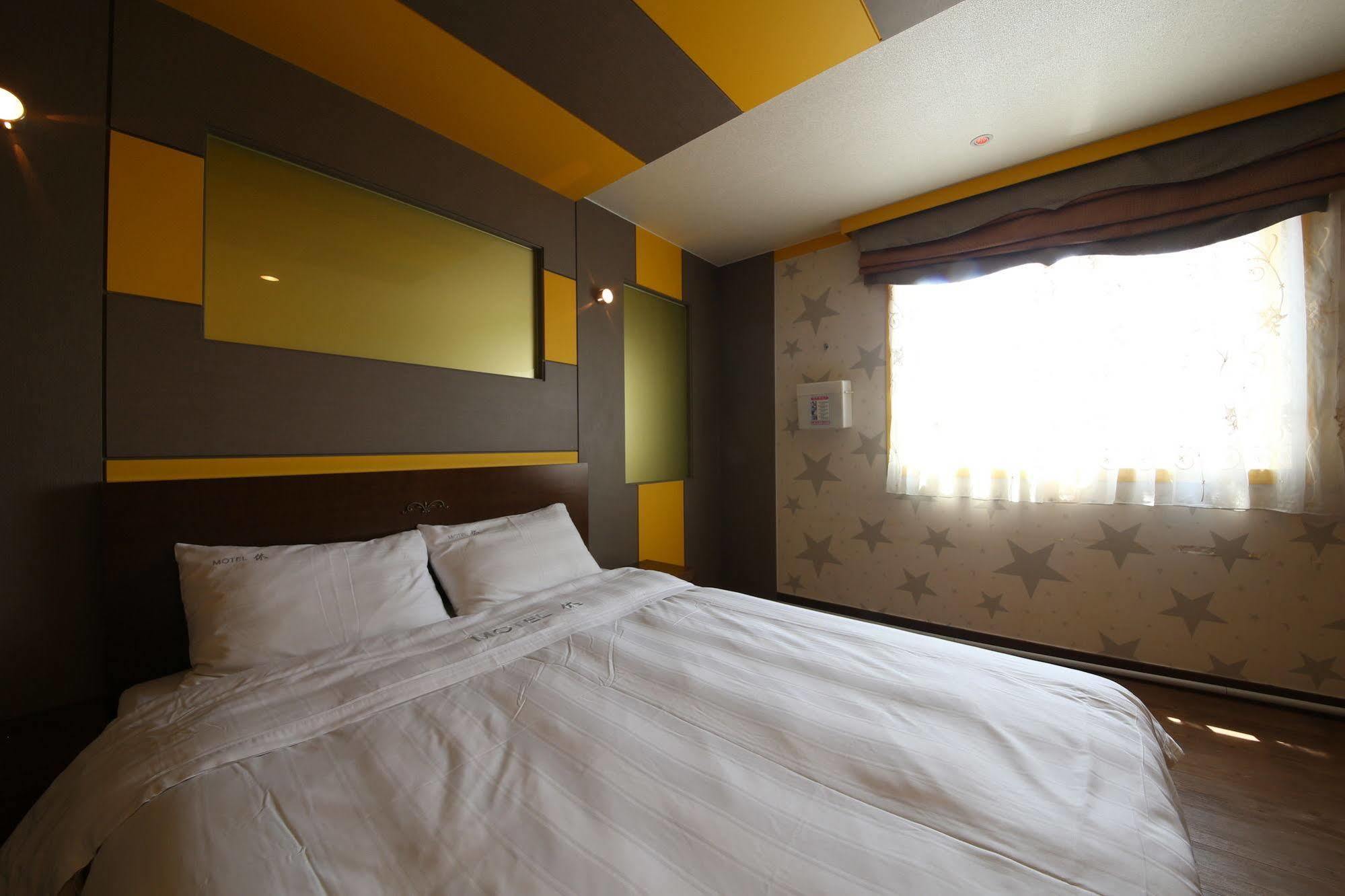 Yes Motel Gunsan Eksteriør billede