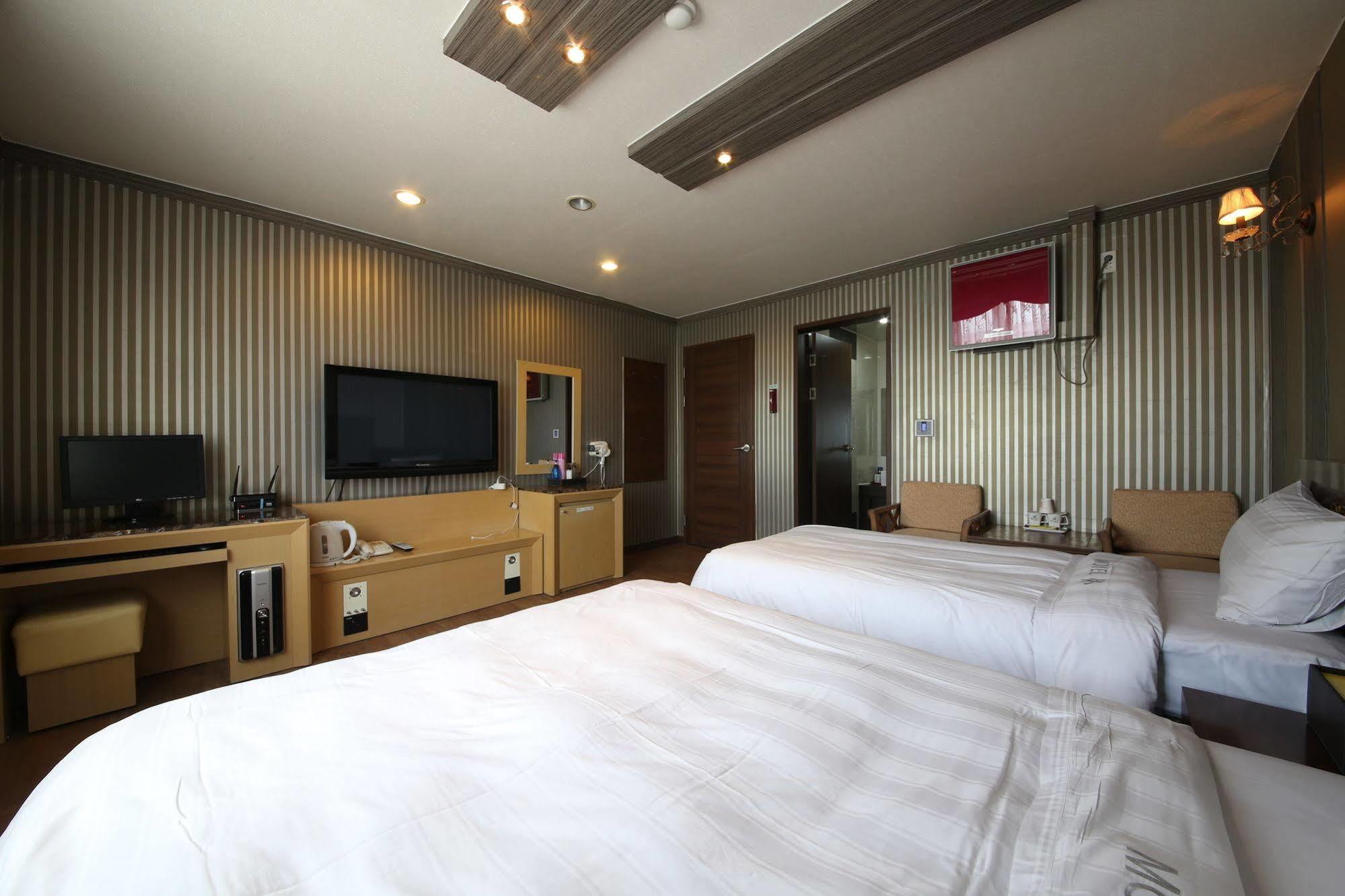 Yes Motel Gunsan Eksteriør billede